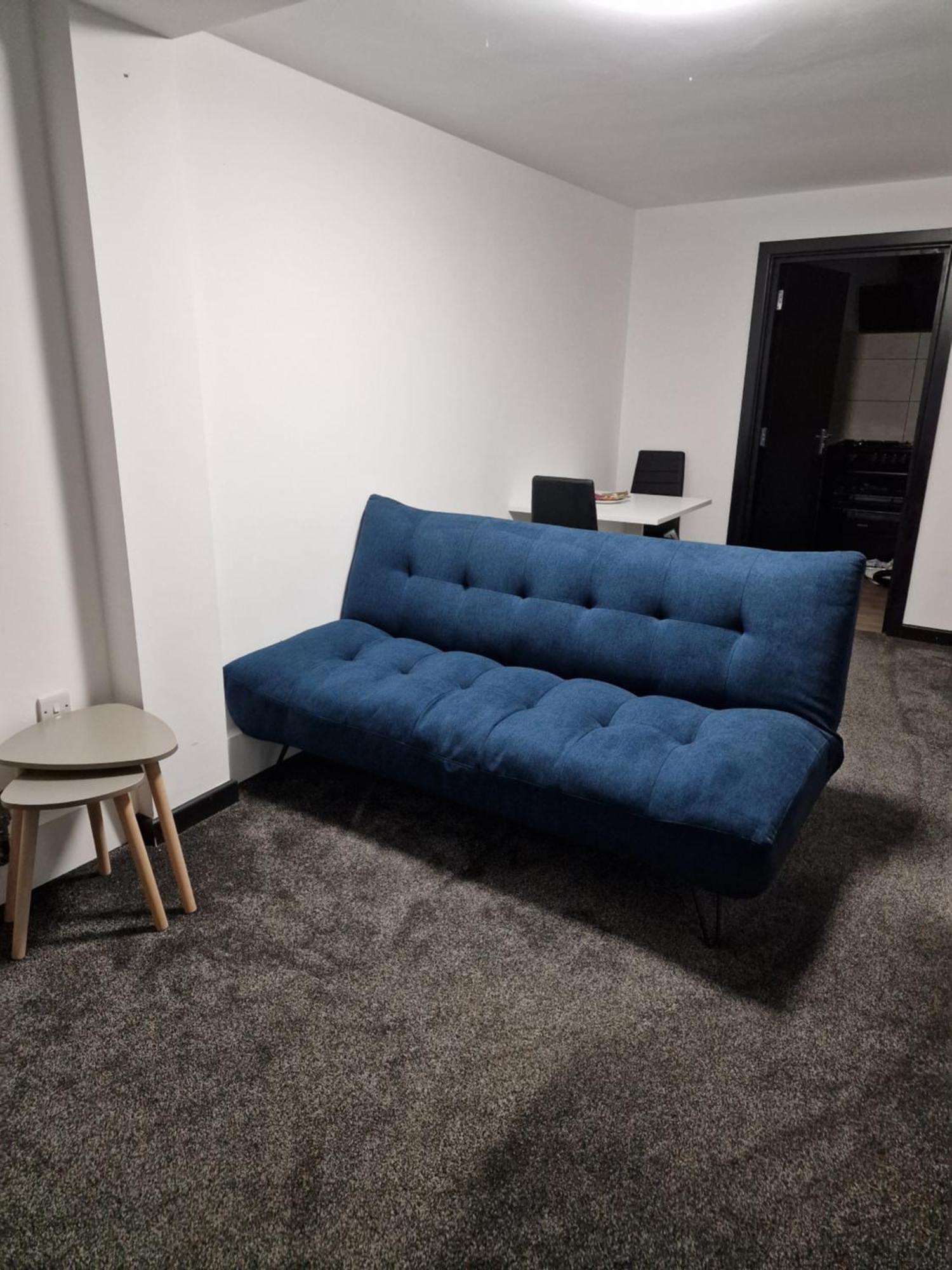 Ckb Flat- Comfort, Cosy, And Secure! Codsall エクステリア 写真